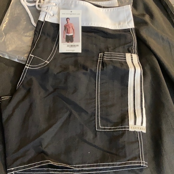 Men’s black and white shorts - Picture 1 of 6